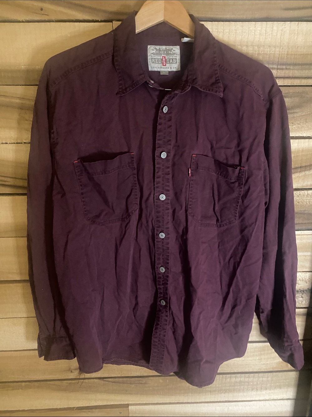 Vintage 90s Levi's Red Tab Men's Long-Sleeve Rivet Button up Burgundy large